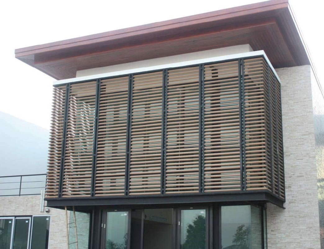 Lam Nhôm Làm Hàng Rào Hoặc Ban Công